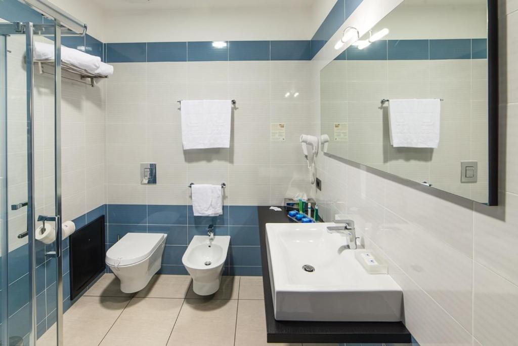 Camera Deluxe Matrimoniale/Doppia con Letti Singoli con Balcone